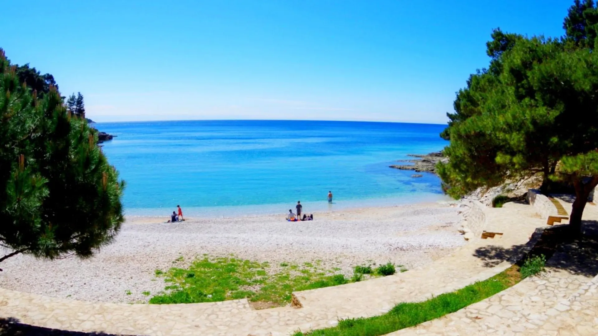Modern 2-Bedroom Apartment Near The Beach Pula 0*,  Hırvatistan